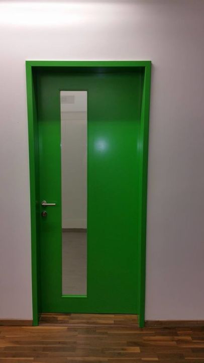 Nátěr dveří Honeywell