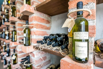 Pohledový beton ve Vinotéka Bystrc