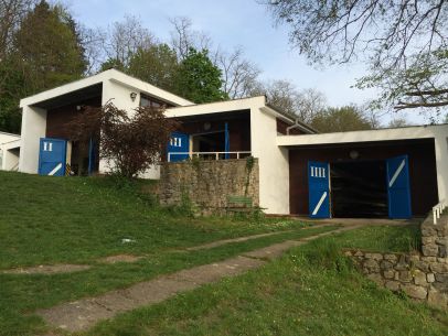 Nátěr kovových vrat