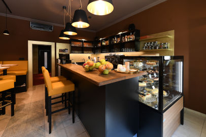 Dekorační malba Utrasaten + Imperium ve VERONI coffee & chocolate 