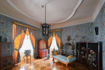 Tapetování v zámku Lysice