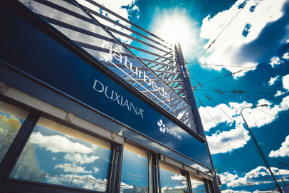 Nátěr ocelové konstrukce showroomu Saffron