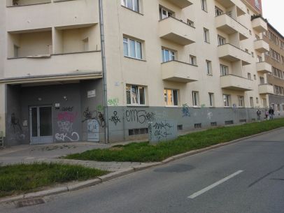 Odstranění graffiti před